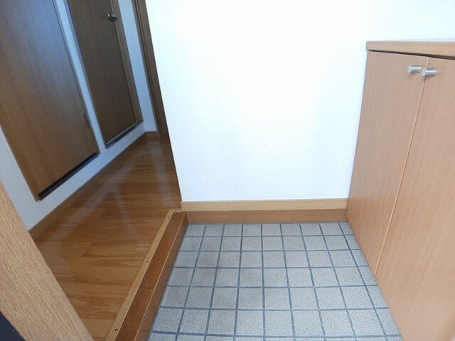 ラフィネ 玄関