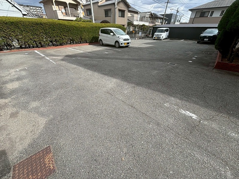 英賀保ハイツ3 駐車場