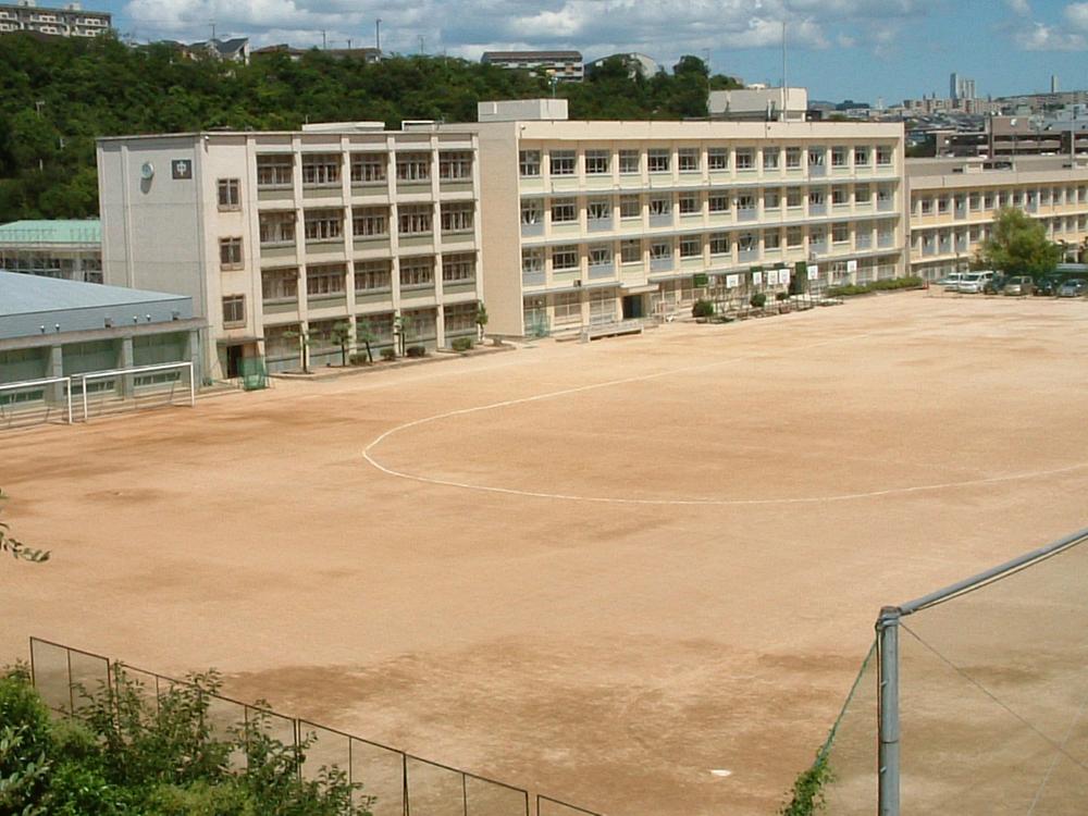 プリシェール中津 中学校