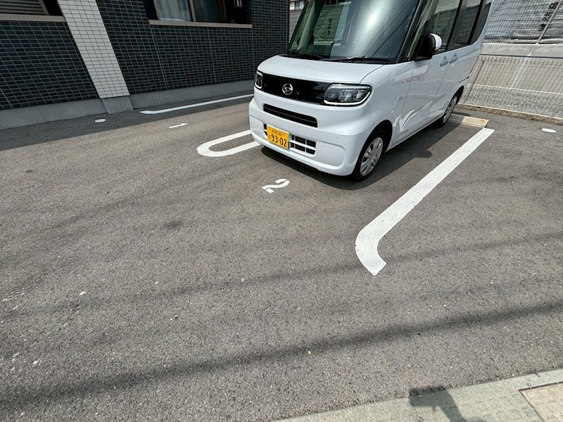 ノスタルジア 駐車場