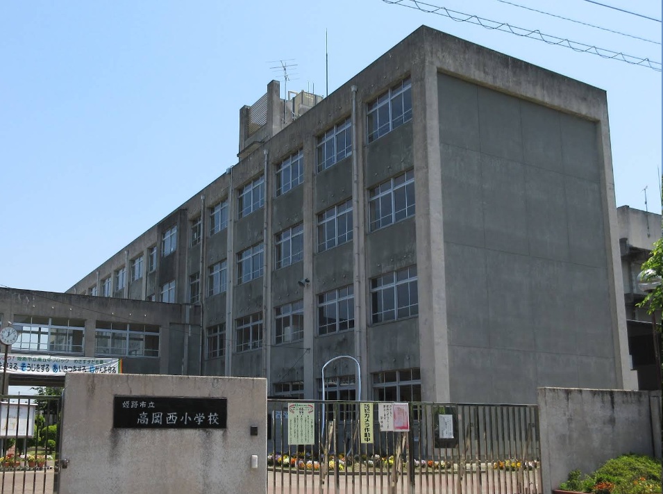 グレイスコートD棟 小学校