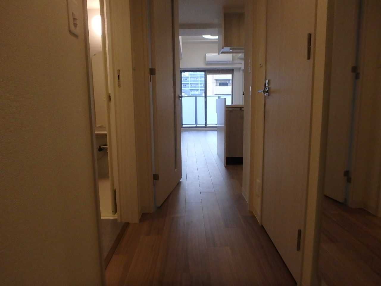 プレサンス新大阪ジェイズ 玄関