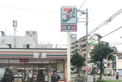 プレサンス新大阪ジェイズ コンビニ
