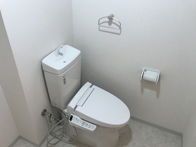 グランドール西岡本 トイレ