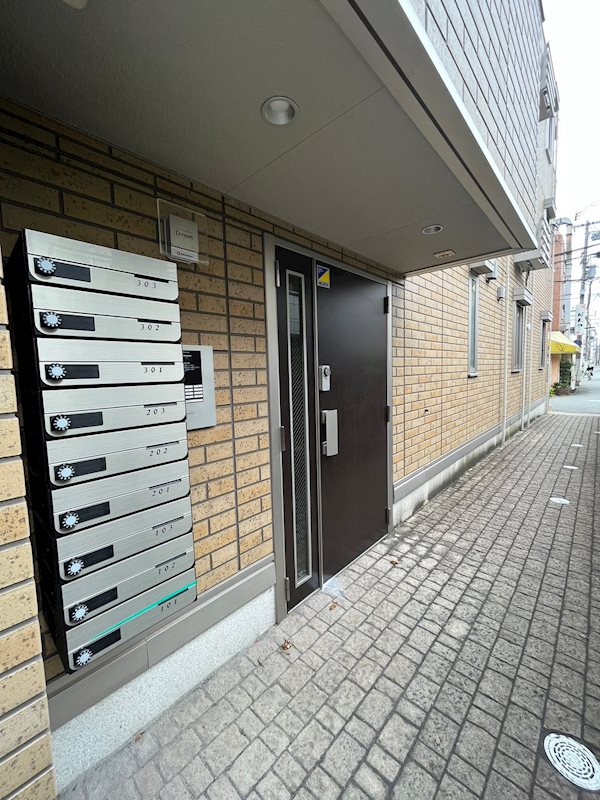 ブランシェ本町 エントランス