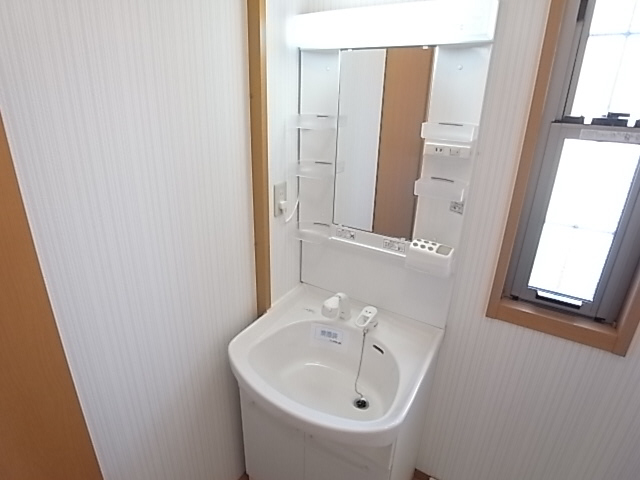 クレールカーサ 洗面所