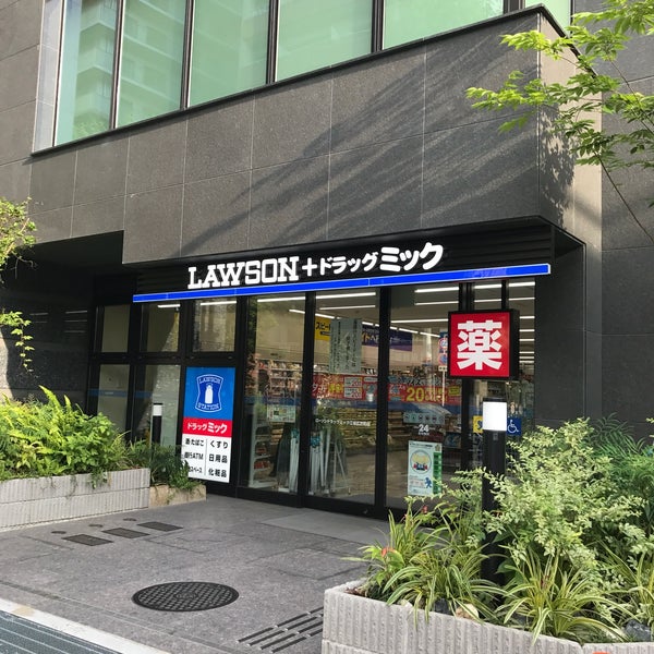 プレサンスＯＳＡＫＡ江坂 コンビニ