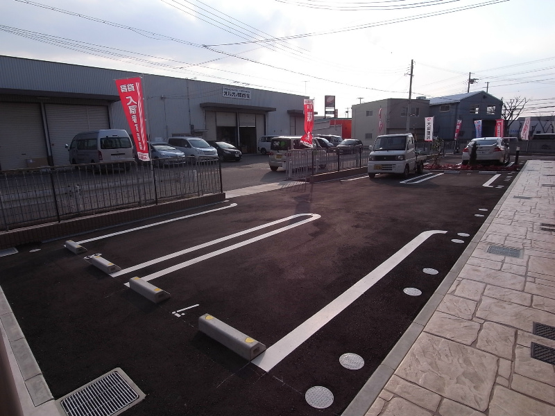 サージェ林Ⅰ・Ａ 駐車場
