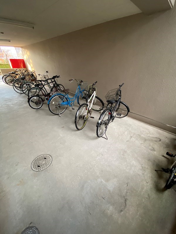 リバーサイド白鷺 駐車場