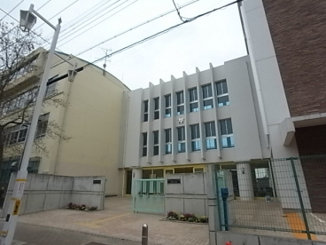 リヴィエル須磨 中学校
