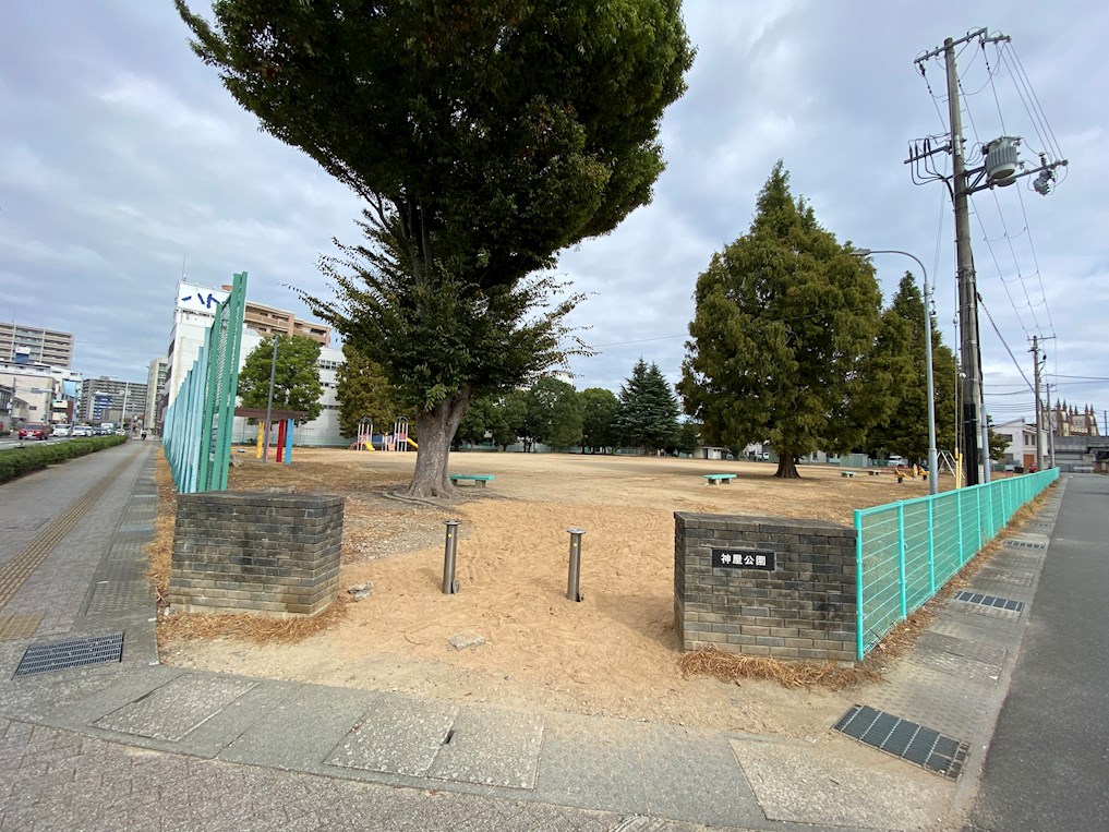 ネオクオーツ幸　弐番館 公園