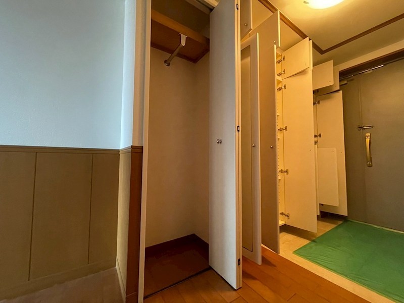 名次町ロジュマン 収納