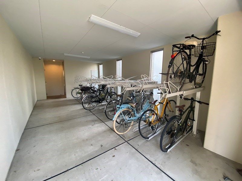 メルベーユコート 駐車場