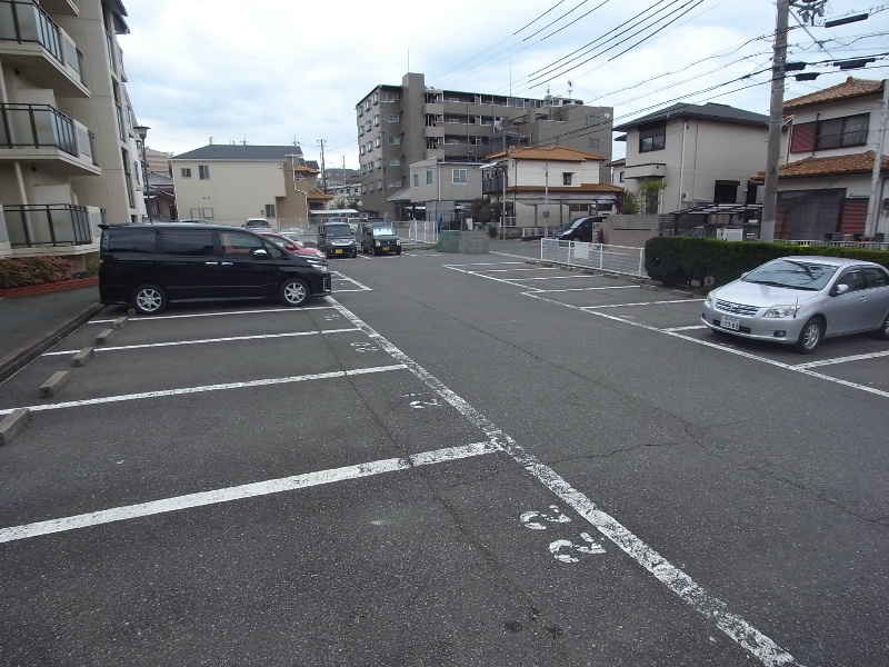 サンフローラ南別府 駐車場