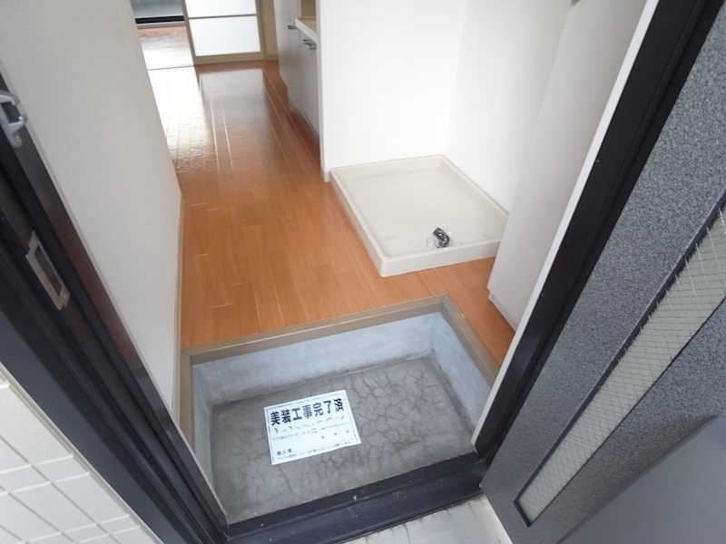 ポミエ六甲 玄関