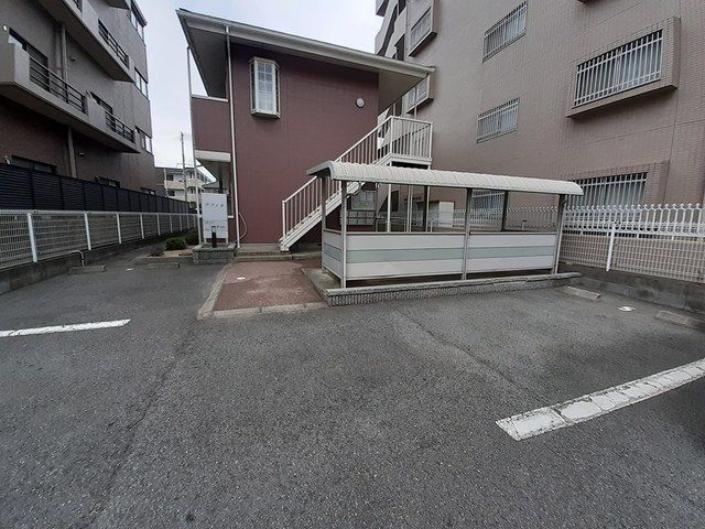 ラフィネ 駐車場