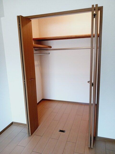 エクセランビラ 収納