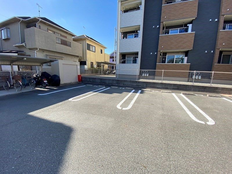 グランペール古賀Ⅲ　B 駐車場