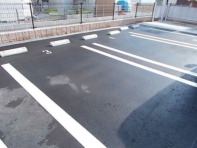 アヴァンティ　Ⅰ 駐車場