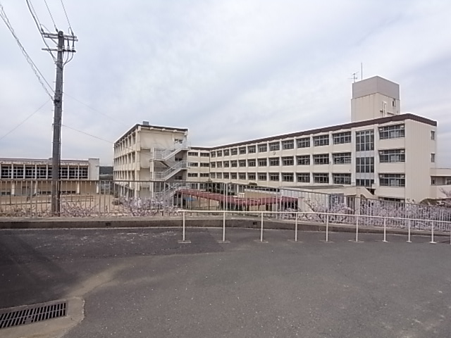 ウィルモア垂水D棟 中学校