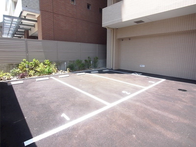 スプランディッド王子公園 駐車場