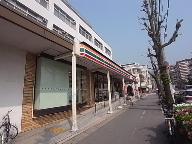 シャノアール甲南 コンビニ