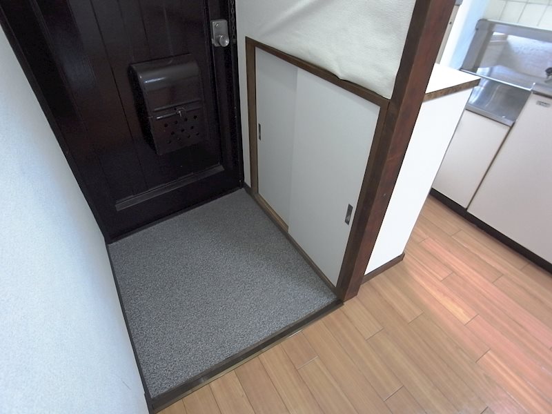 サムティ青木 玄関