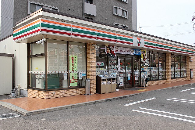 グリーンハイツ赤羽 コンビニ