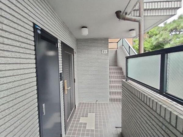 ヴォーン夙川 エントランス