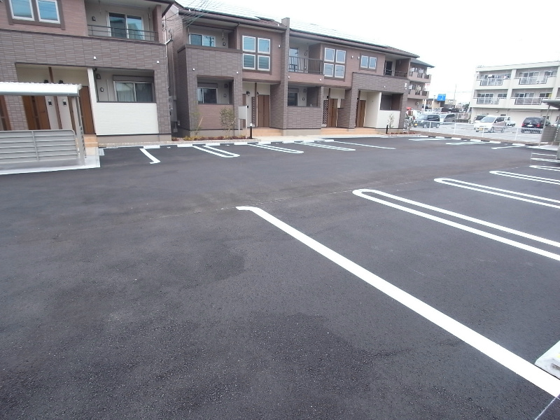 エクセレント有瀬Ⅱ 駐車場