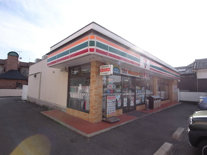 エクセレント有瀬Ⅱ コンビニ