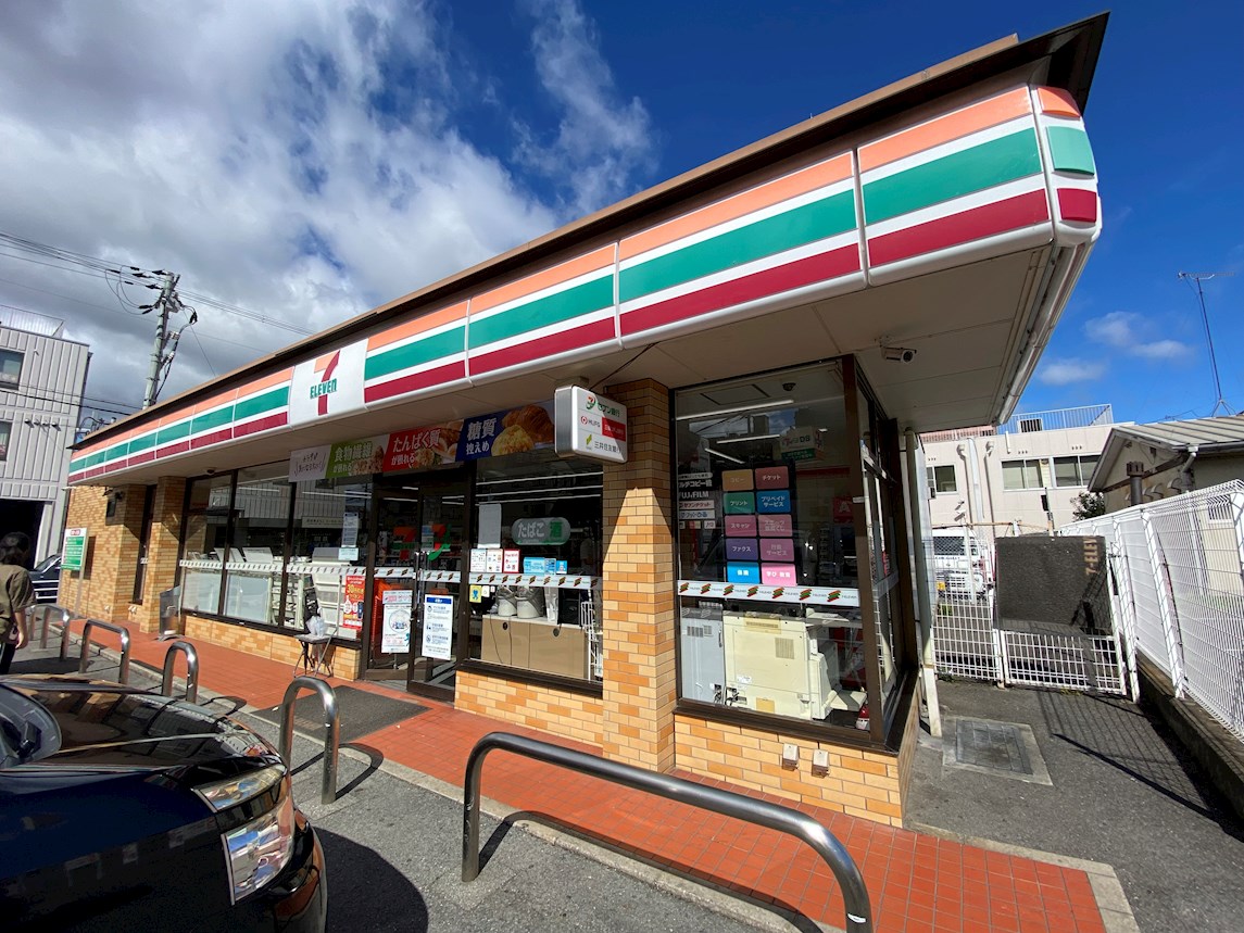 キャッスルコート飯田 コンビニ
