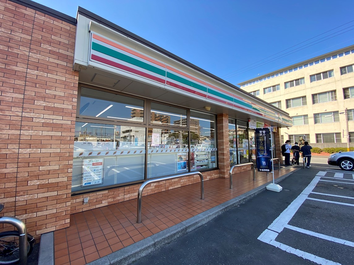 キャッスルコート飯田 コンビニ