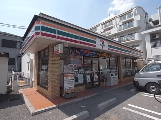 アゼリア六甲 コンビニ