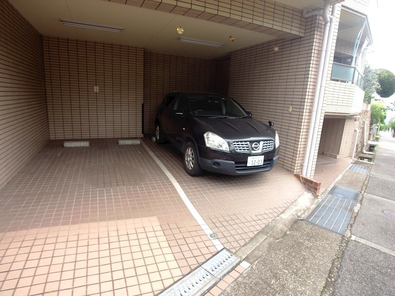 サンヴェール青谷 駐車場