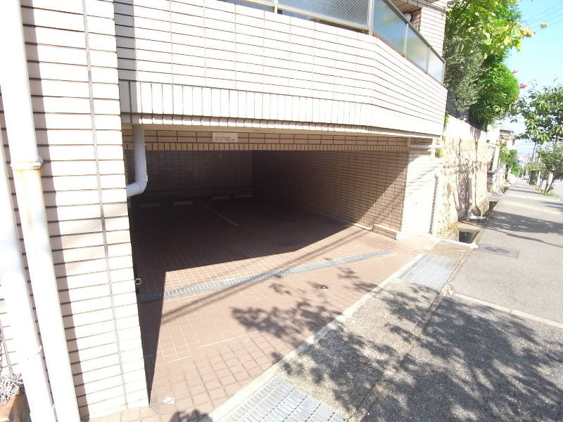 サンヴェール青谷 駐車場