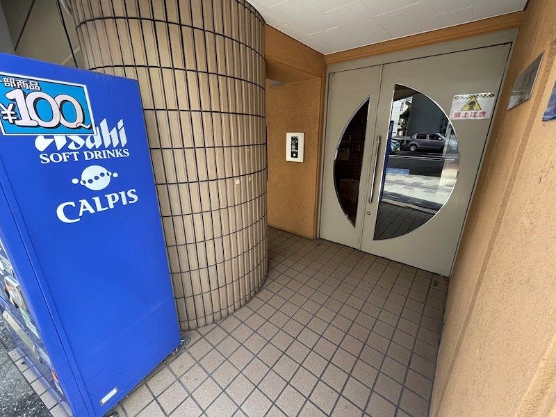パレオーギ エントランス