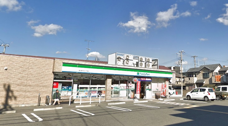 サンシャイン中道 コンビニ