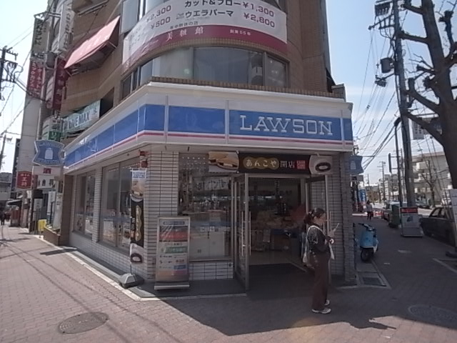 サンビルダー六甲駅前 コンビニ