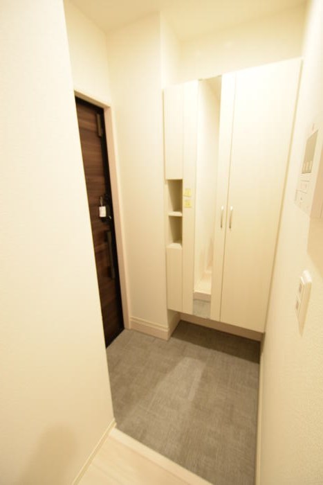 グレイスコート本山中町 玄関