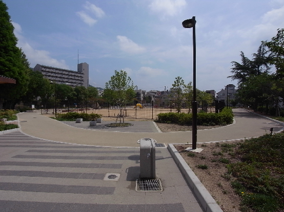 グレイスコート本山中町 公園