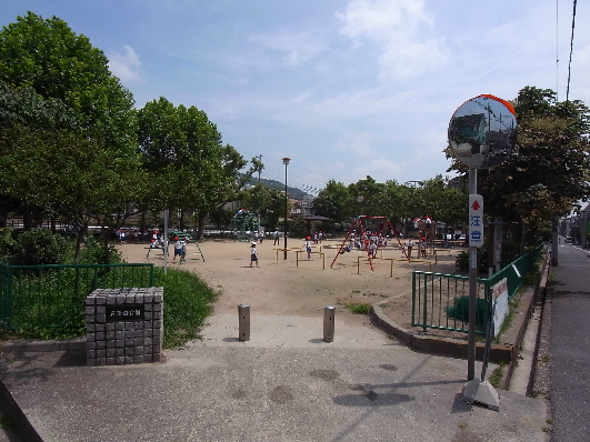 グレイスコート本山中町 公園