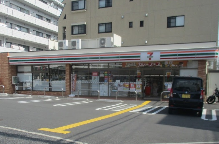 アゼリア六甲 コンビニ