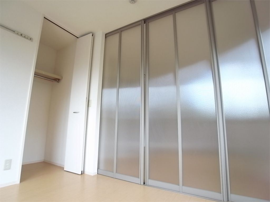 ユニヴェール垂水 収納