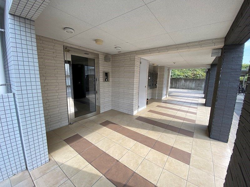 フィレール　デュ　トラジャⅢ エントランス