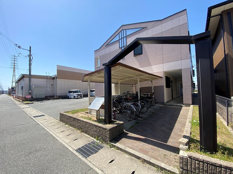 リブ・ヒルズ エントランス