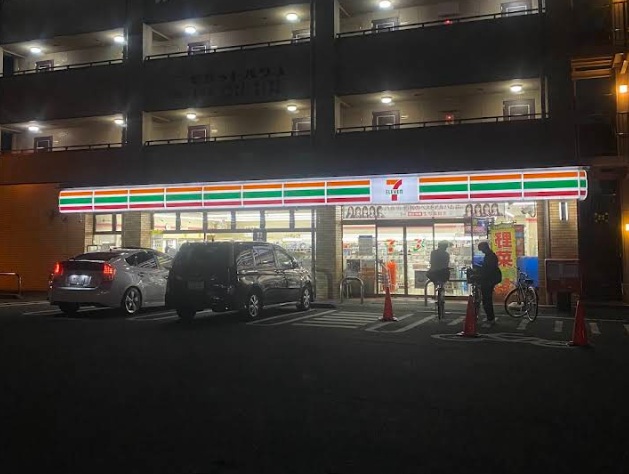ポエム・ひまわり コンビニ