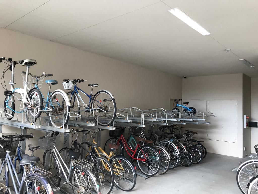 アヴァンセ姫路  駐車場