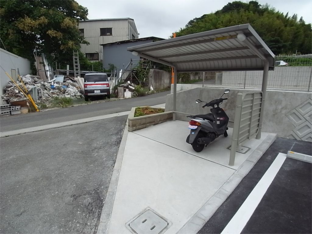 エステート上口 エントランス