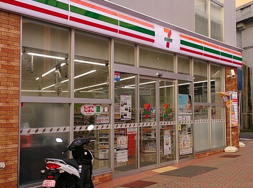 アイビスパーク コンビニ